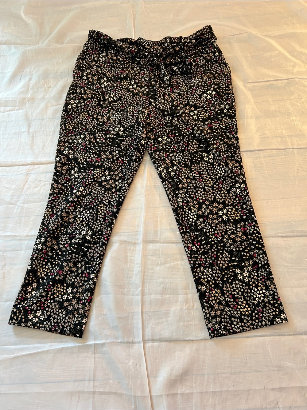 Jules & Leopold Black Floral Print Pull-On pants